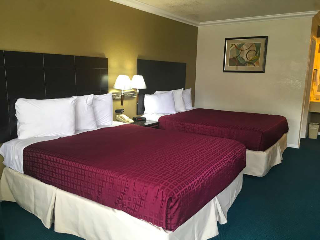 Atascadero Inn Room photo