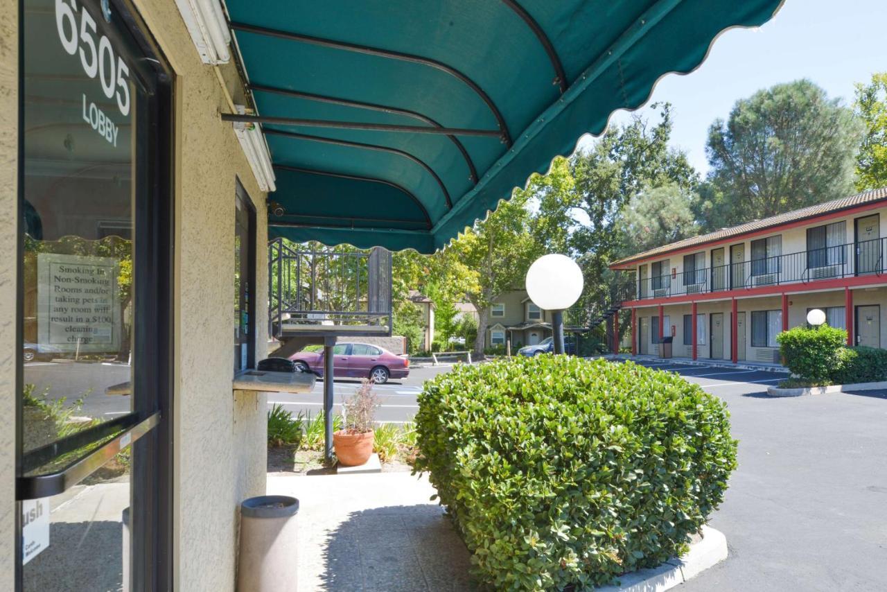 Atascadero Inn Exterior photo