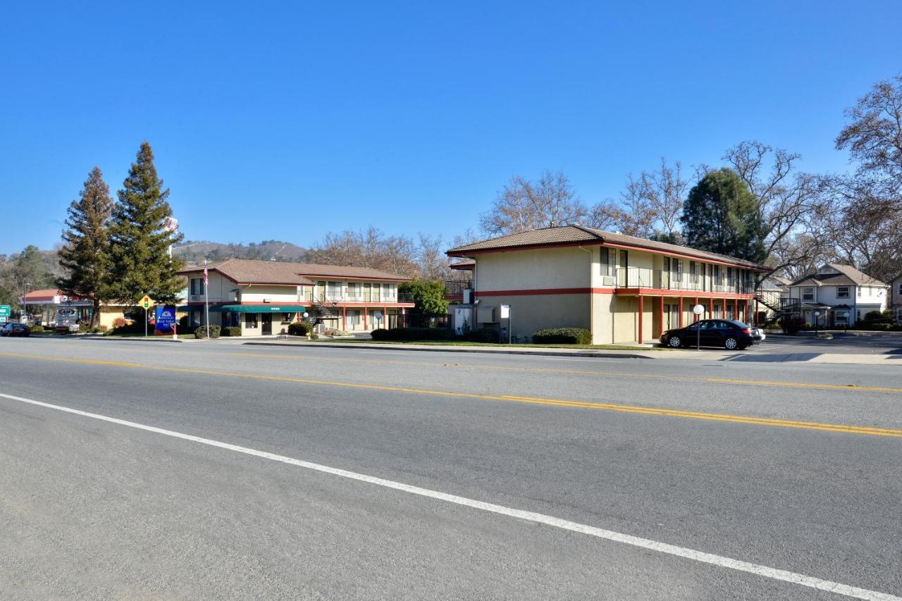 Atascadero Inn Exterior photo
